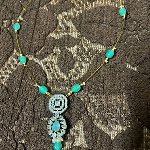 Premium Necklace Green Pearls (Invisible Chain)