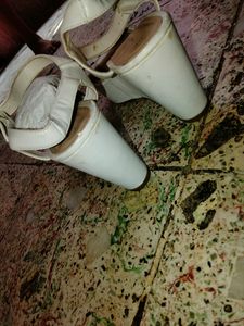 Branded Heels 👠