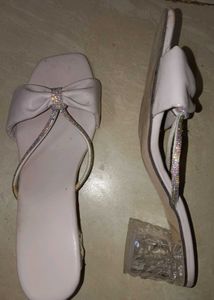 Cute Bow Detail Sandals