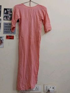 Elegant Pink Embroidered Kurta