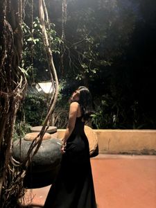 Elegant Black Maxi Dress