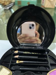 Fuso Eyeshadow Kit (Singapore Brand)
