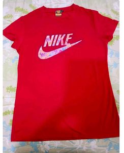 Nike Red Graphic Tee