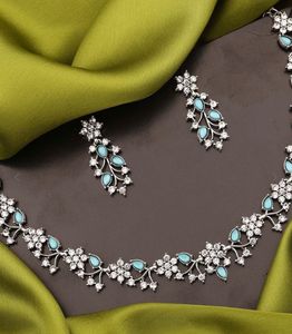 Set Of 2 Elegant Necklace and Earring