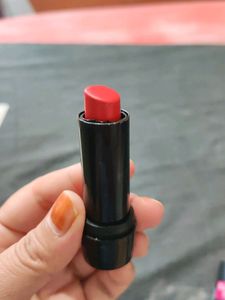 Elle 18 Color Pops Matte Lipstick