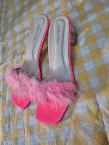 Faux Fur Pink Sneak-a-peek Heels 👠