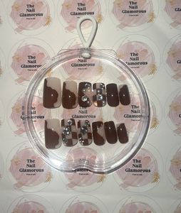 Brown Presson Nails
