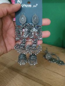 Combo Of 2earings & Finger Ring Bracelet