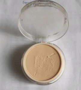 2 SHADES Compact Powder