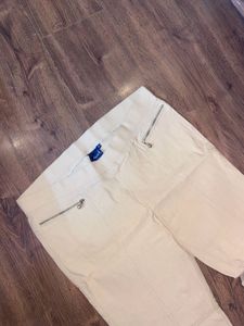 Beige Pants/jeggings