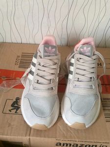 Adidas Sepatu Originals Sneakers