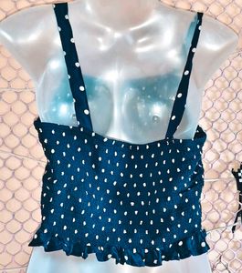 SizeM/L 🎁Buy 2 Get 1 Free 🎁Polka Dot Crop Top