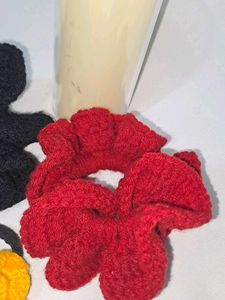SETS OF 3 (CROCHET SCRUNCHIES)