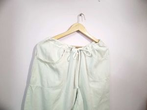 Women&#39;s Super White Pants