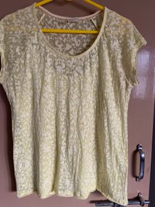 Levi’s Floral Lace Top With Inner