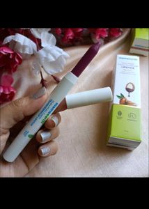 Mamaearth Hydra Matte Crayon Lipstick