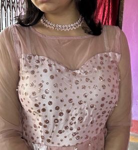 Beautiful Princess Ball Gown (Sleeves attached )