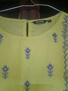 Zudio Embroidered Kurti