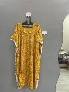Floral Print Kaftan Kurta(S,M)