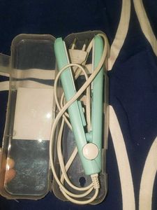 Hair Straightener (New)