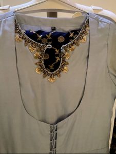 Elegant Blue Embroidered Kurta