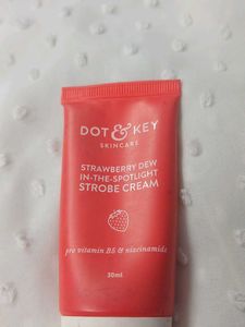 Dot & Key Strobe Cream