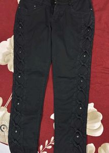 I Am Selling Jeans