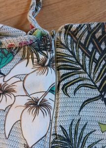 Floral Print Cropped Pants