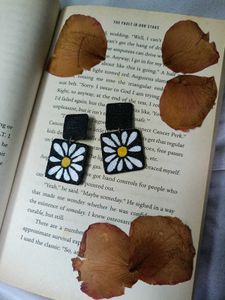 Cute Daisy Earrings