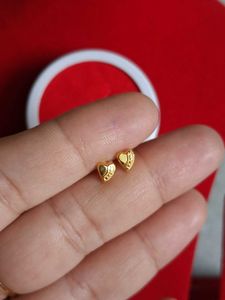 Heart Stud Earrings Gold