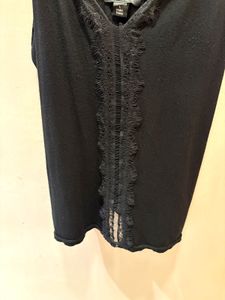Amisu Beautiful Black Lace Trim Tank Top