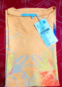 Floral V-Neck Tee