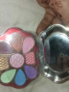 Grace Compact Makeup