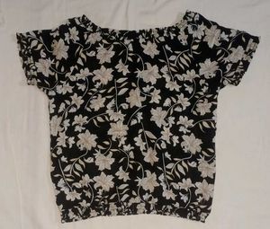 Black Floral Elastic Hem Top