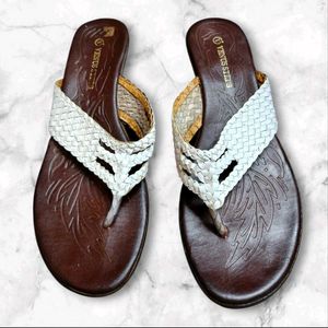 Venus Steps Women Brown White Wooven Sandal