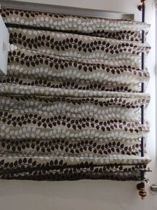 Elegant Leaf Pattern Window Blinds