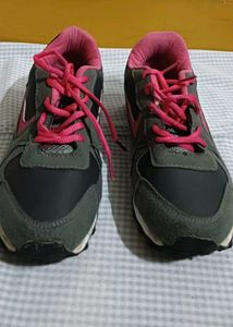 Grey-pink Sports Shoes