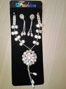 Elegant Necklace & Earring Set