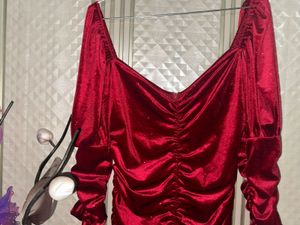 A Beautiful Party Wear Dress!