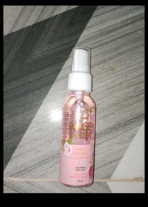New Women&#39;s Face Care Roses Water