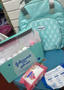 Johnson&#39;s Baby Gift Set with Backpack