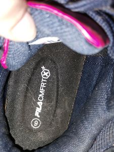 Fila Comfort+ Sneakers - Size 9