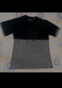 Stylish Two-Tone Men's T-Shirt