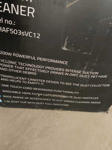 Croma Vacuum Cleaner