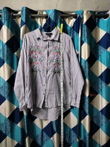 🎀 Atmosphere Embroidered Striped Shirt