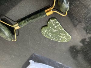 Jade Roller And Gua Sha