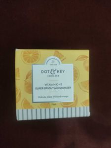 Dot & Key Vitamin C Moisturizer..
