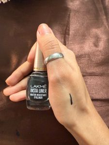 Lakme Black And Golden Eye Liner