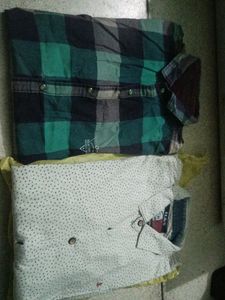 2 Combo Shirts L size.