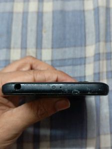 Redmi 4 - Display Damaged - Bs Folder Lgwana Hai